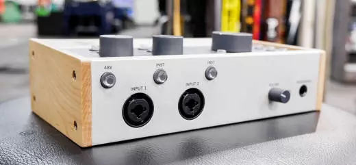 Universal Audio - Volt 476 USB Interface with Compressor 2